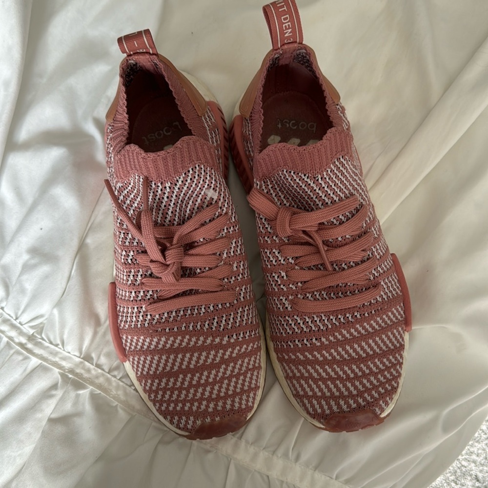 Adidas boost tennis shoes